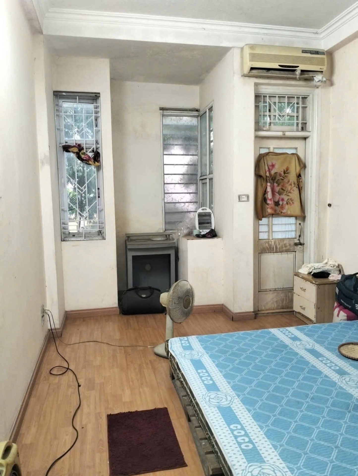 Bán nhà Ngọc Hồi - diện tích 47m2 3 tầng - Ngõ to như phố, vỉa hè kinh doanh - giá 13 tỷ