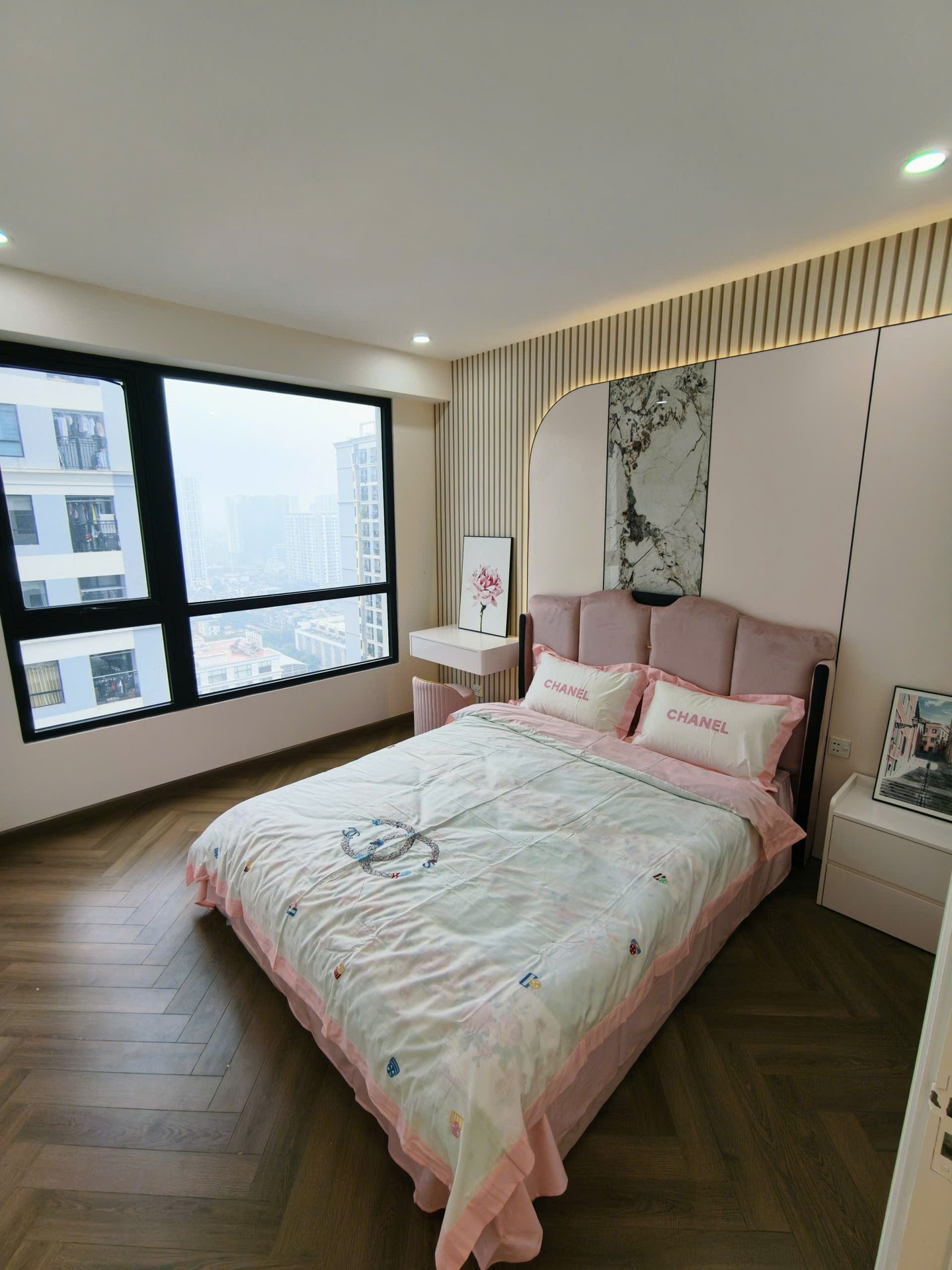 Bán nhà Minh Khai - diện tích 95m2 1 tầng - Căn hộ T9 Tầng 24 - giá 13,8 tỷ