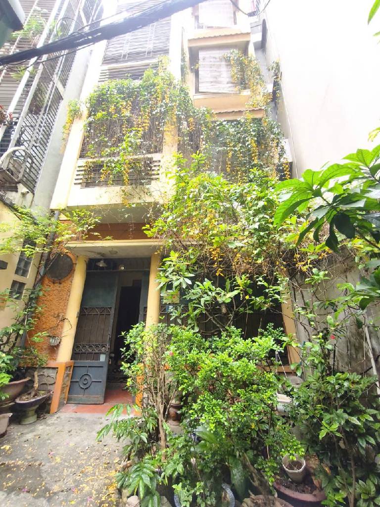 Bán nhà Võ Thị Sáu - diện tích 70m2 5 tầng - Gần hồ, ngõ rộng ba gác tránh nhau - giá 18,6 tỷ