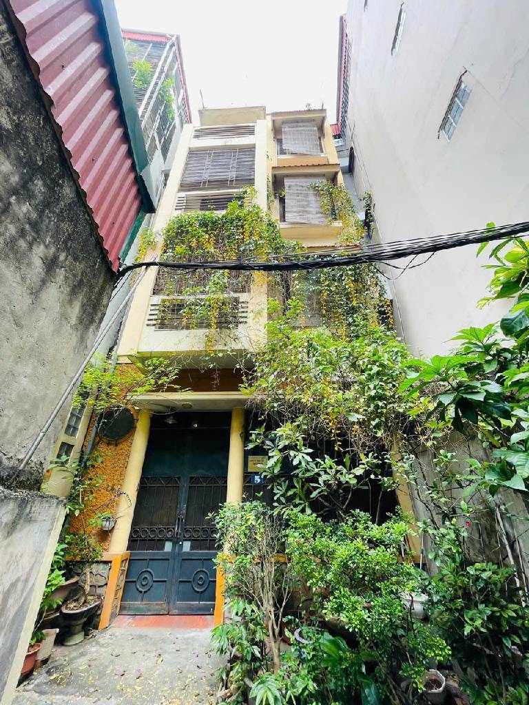 Bán nhà Võ Thị Sáu - diện tích 70m2 5 tầng - Gần hồ, ngõ rộng ba gác tránh nhau - giá 18,6 tỷ