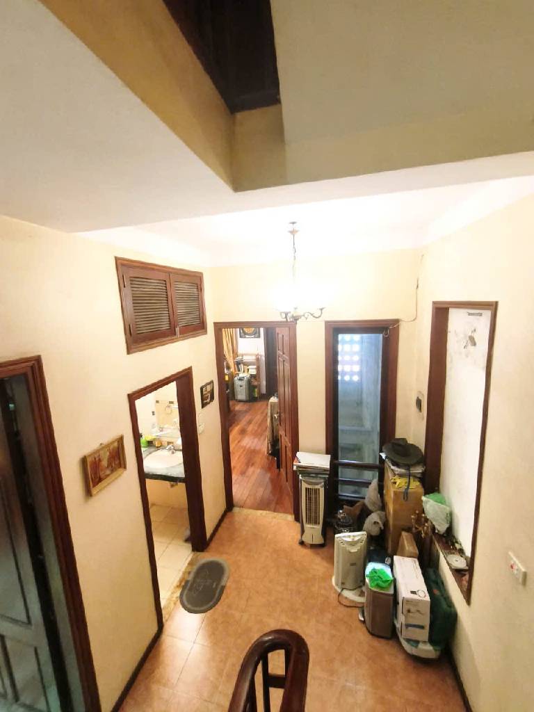 Bán nhà Võ Thị Sáu - diện tích 70m2 5 tầng - Gần hồ, ngõ rộng ba gác tránh nhau - giá 18,6 tỷ