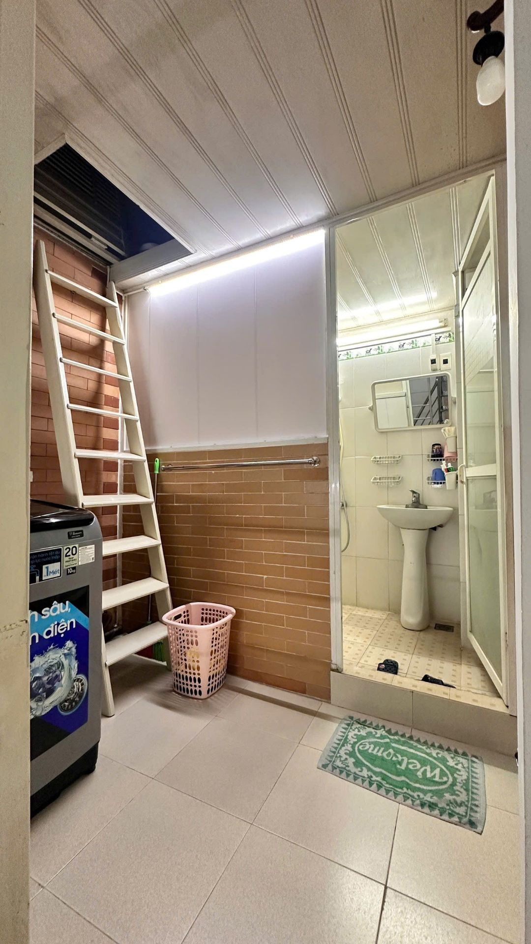 Bán nhà Kim Ngưu - diện tích 30m2 3 tầng - Lô góc 2 mặt thoáng - giá 21 tỷ