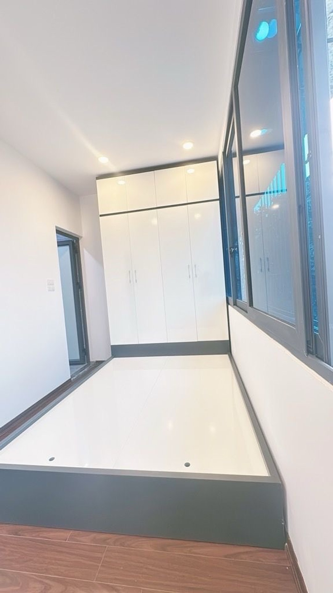Bán nhà Nguyễn Trãi - diện tích 60m2 3 tầng - Đối diện Royal City - giá 3,5 tỷ