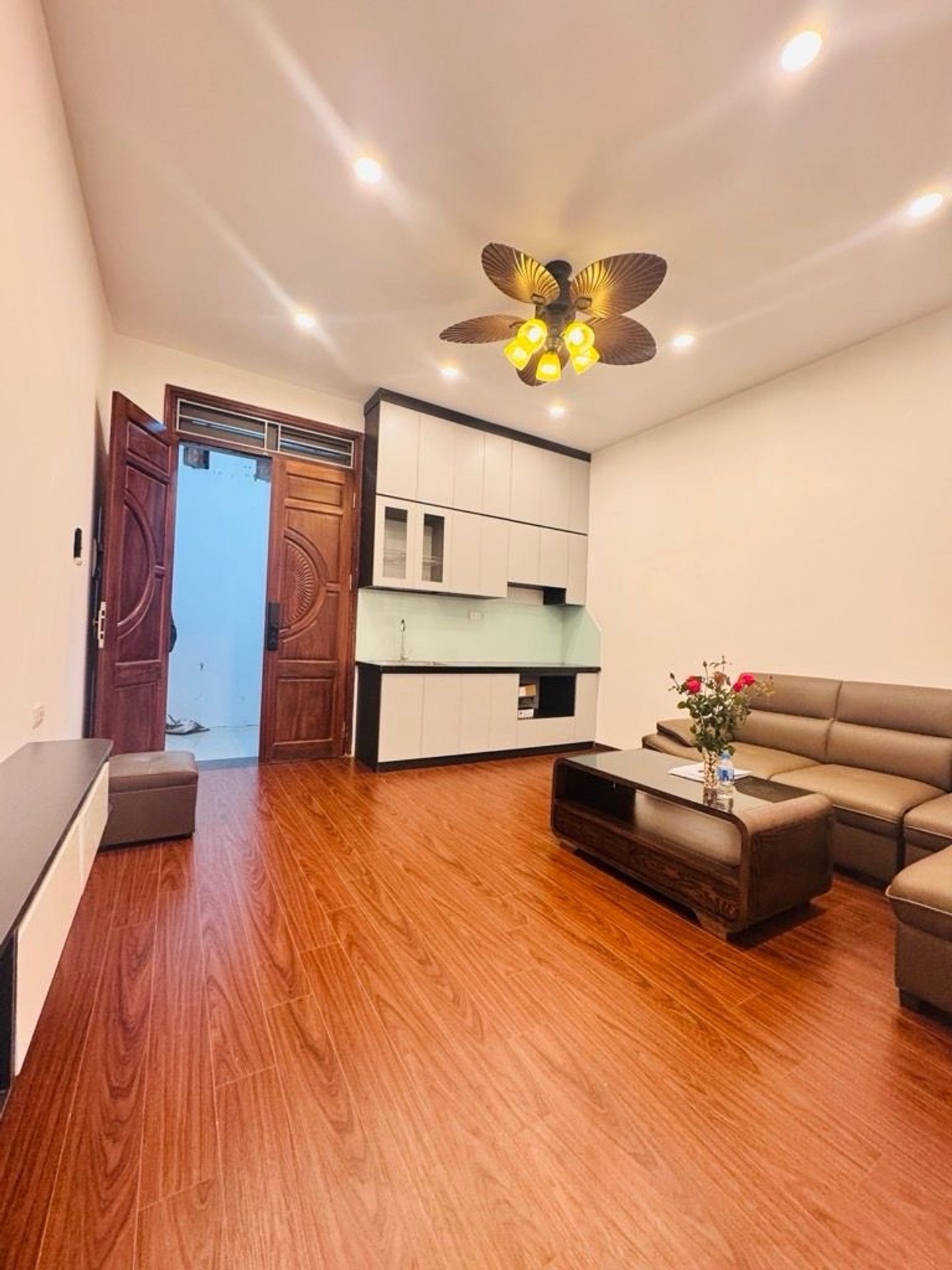 Bán nhà Nguyễn Trãi - diện tích 60m2 3 tầng - Đối diện Royal City - giá 3,5 tỷ