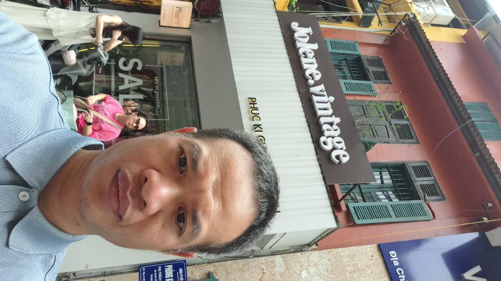 Bán nhà Lê Ngọc Hân - diện tích 77m2 3 tầng - Mặt phố, mặt tiền hoa hậu, kinh doanh đỉnh cao - giá 15,4 tỷ