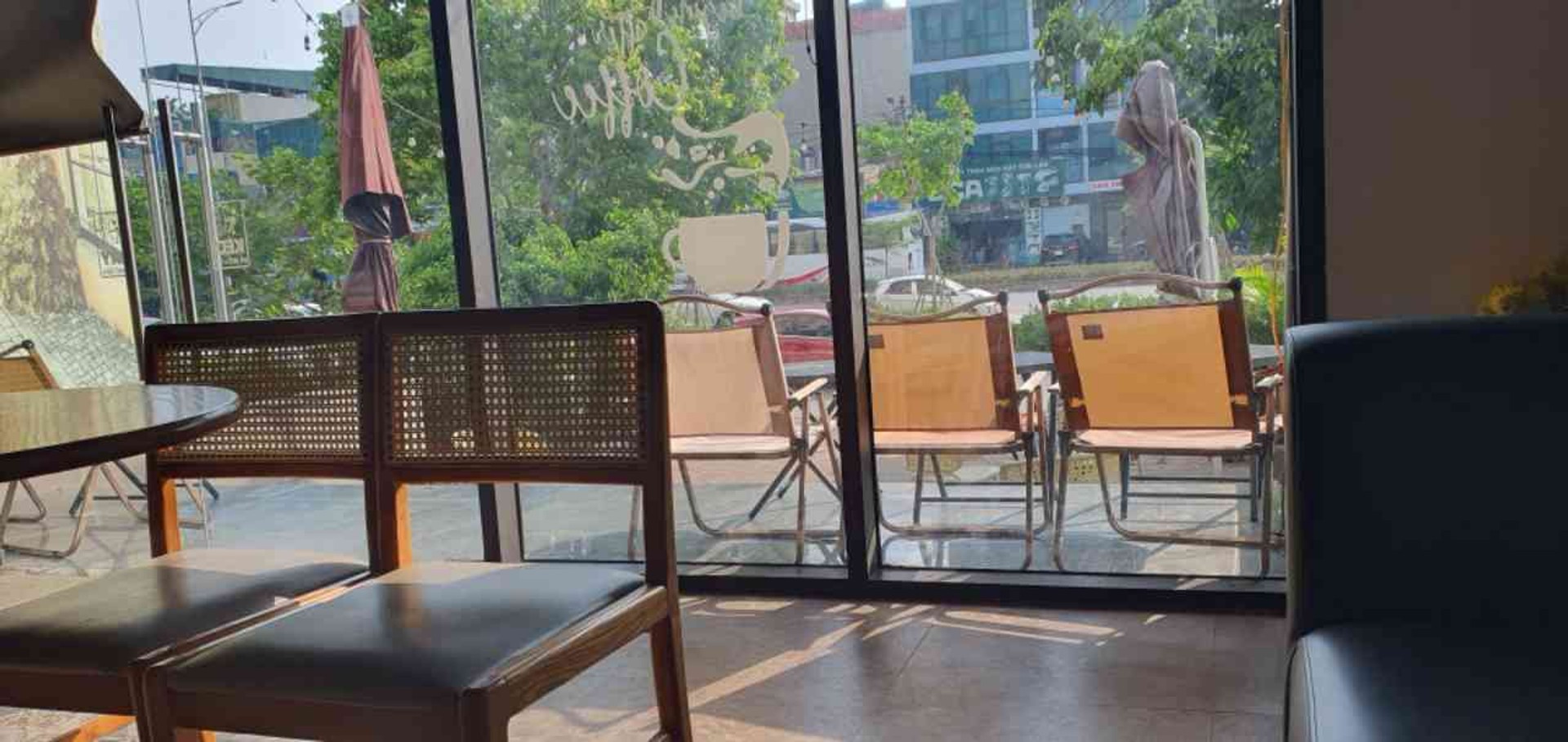 Bán nhà Tam Trinh - diện tích 133m2 2 tầng - Lô góc, mặt tiền rộng - giá 15,9 tỷ