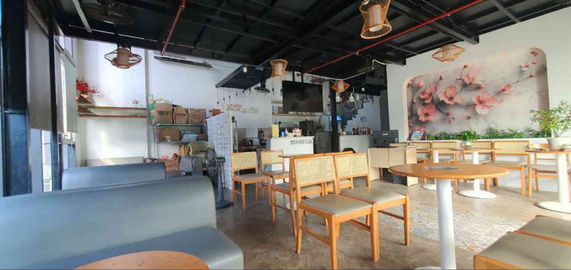 Bán nhà Tam Trinh - diện tích 133m2 2 tầng - Lô góc, mặt tiền rộng - giá 15,9 tỷ