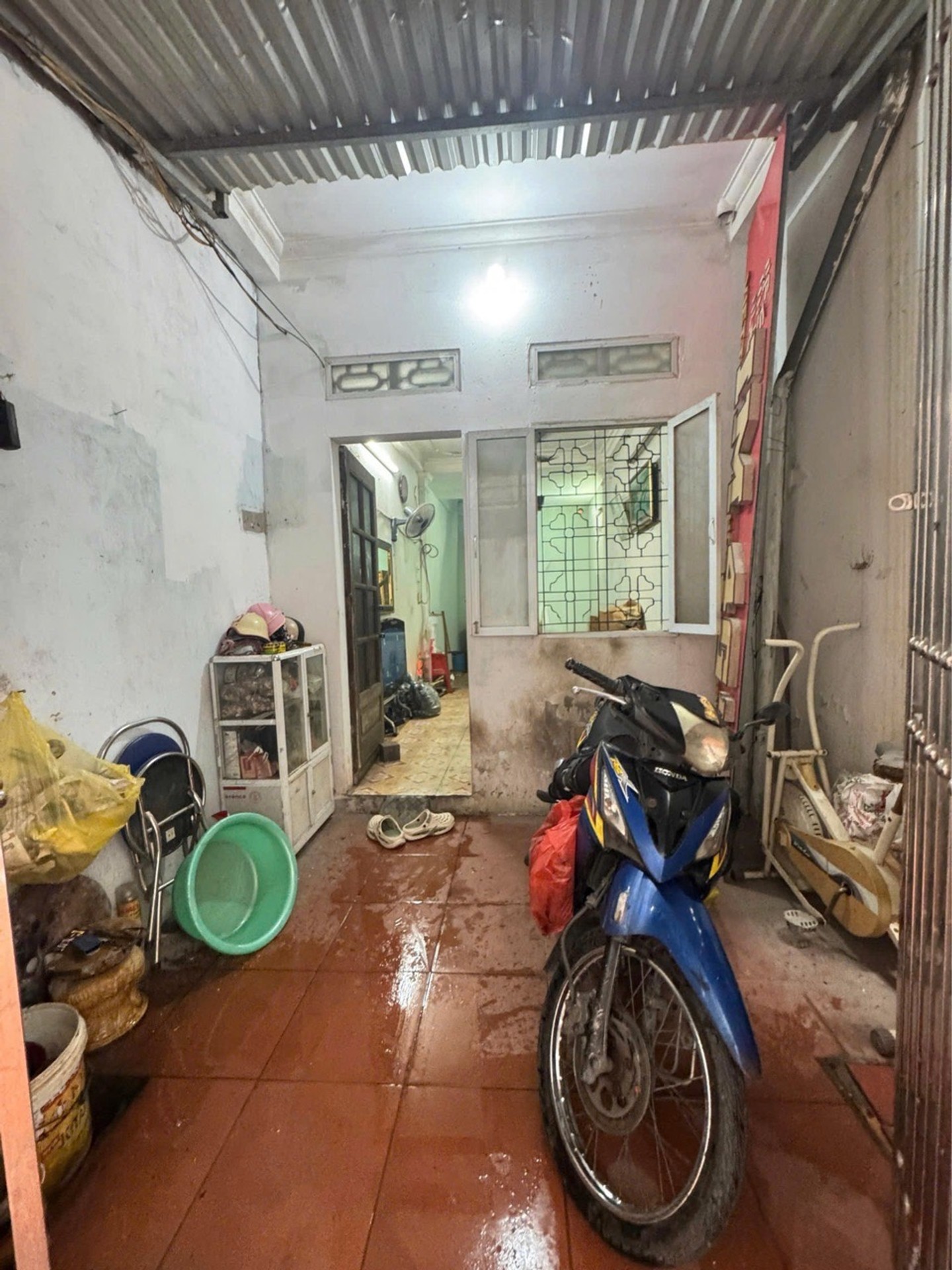 Bán nhà Lĩnh Nam - diện tích 33m2 3 tầng - Nhà dân xây - giá 6,5 tỷ