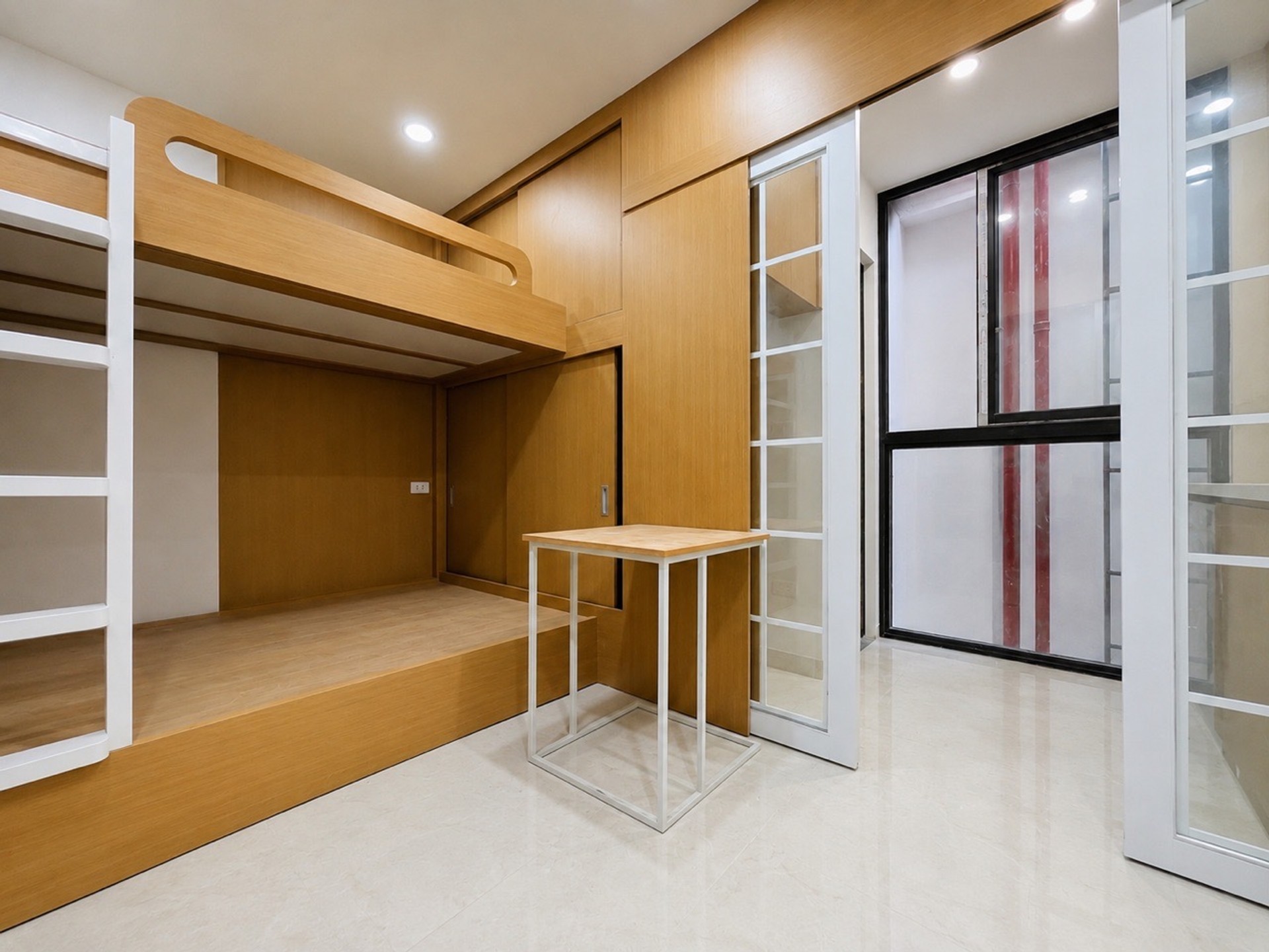 Bán nhà Hoàng Mai - diện tích 42m2 6 tầng - Thang máy, 10 phòng khép kín - giá 12,5 tỷ