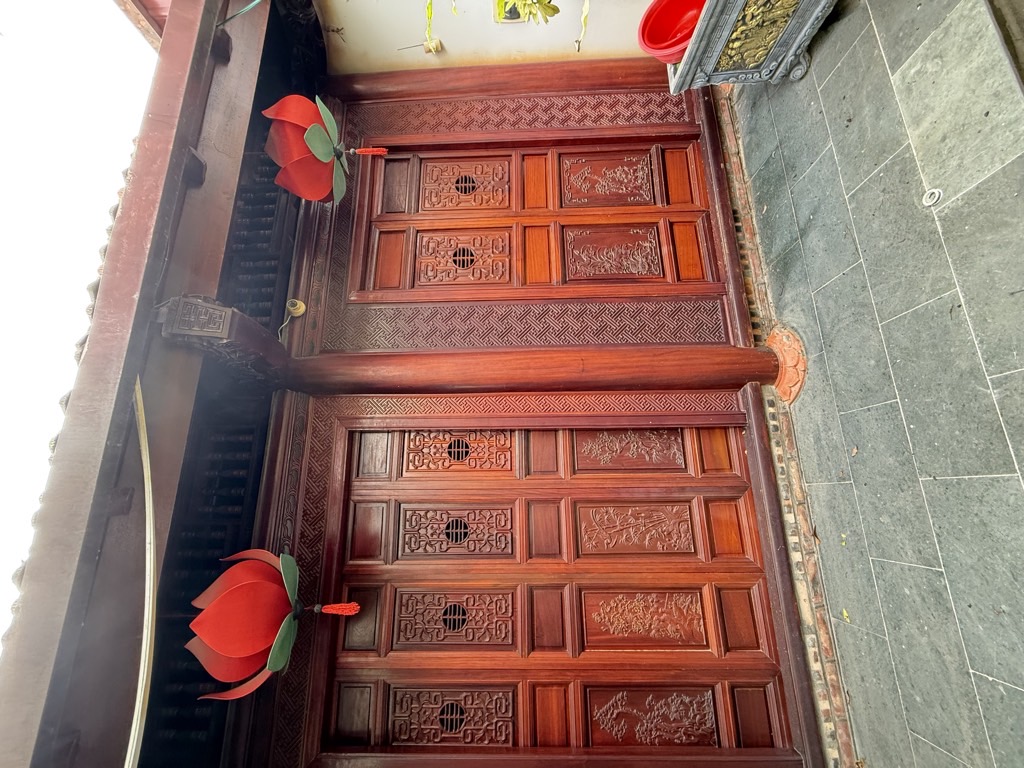 Bán nhà Thành Công - diện tích 160m2 6 tầng - Ô tô tránh - giá 76 tỷ