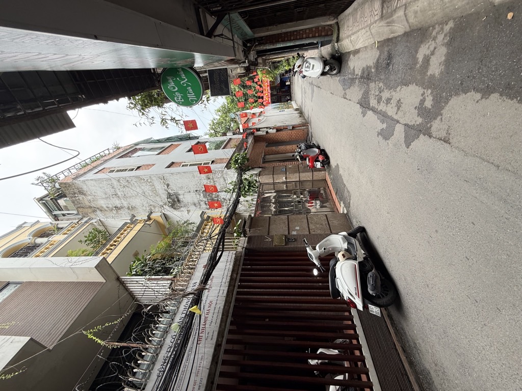 Bán nhà Thành Công - diện tích 160m2 6 tầng - Ô tô tránh - giá 76 tỷ