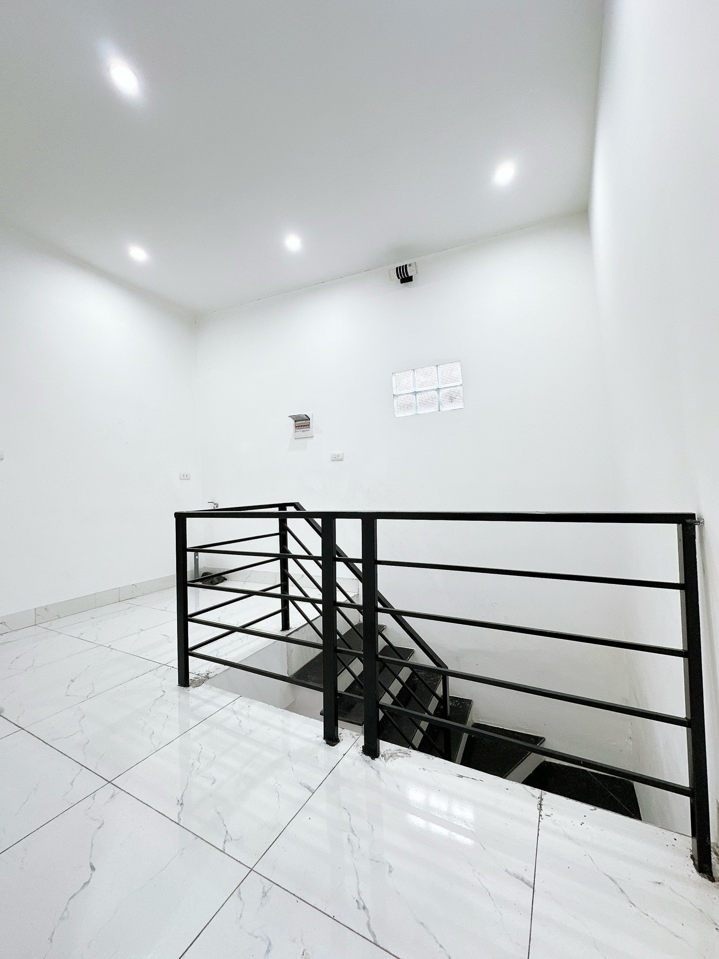Bán nhà Tân Khai - diện tích 55m2 2 tầng - Nhà đẹp gần phố - giá 3,6 tỷ