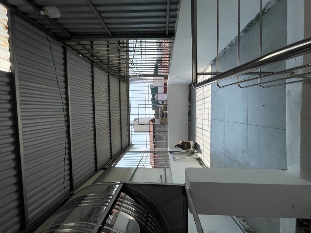 Bán nhà Thanh Lân - diện tích 24m2 5 tầng - Ngõ 3 gác tránh - giá 4,25 tỷ