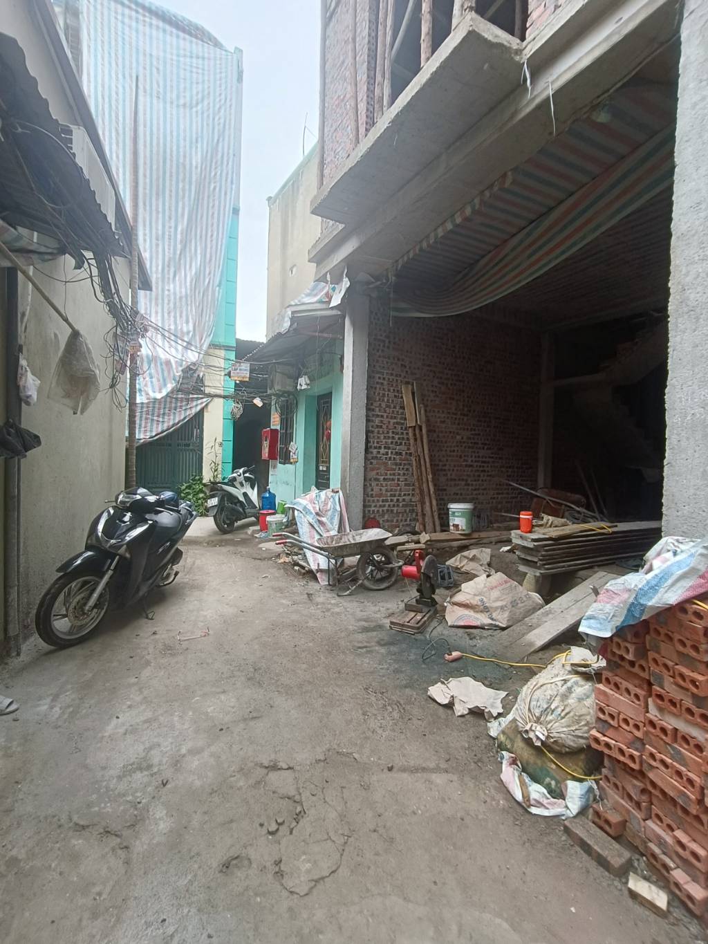 Bán nhà Nguyễn Đức Cảnh - diện tích 49m2 6 tầng - Thang máy gần phố - giá 12,5 tỷ