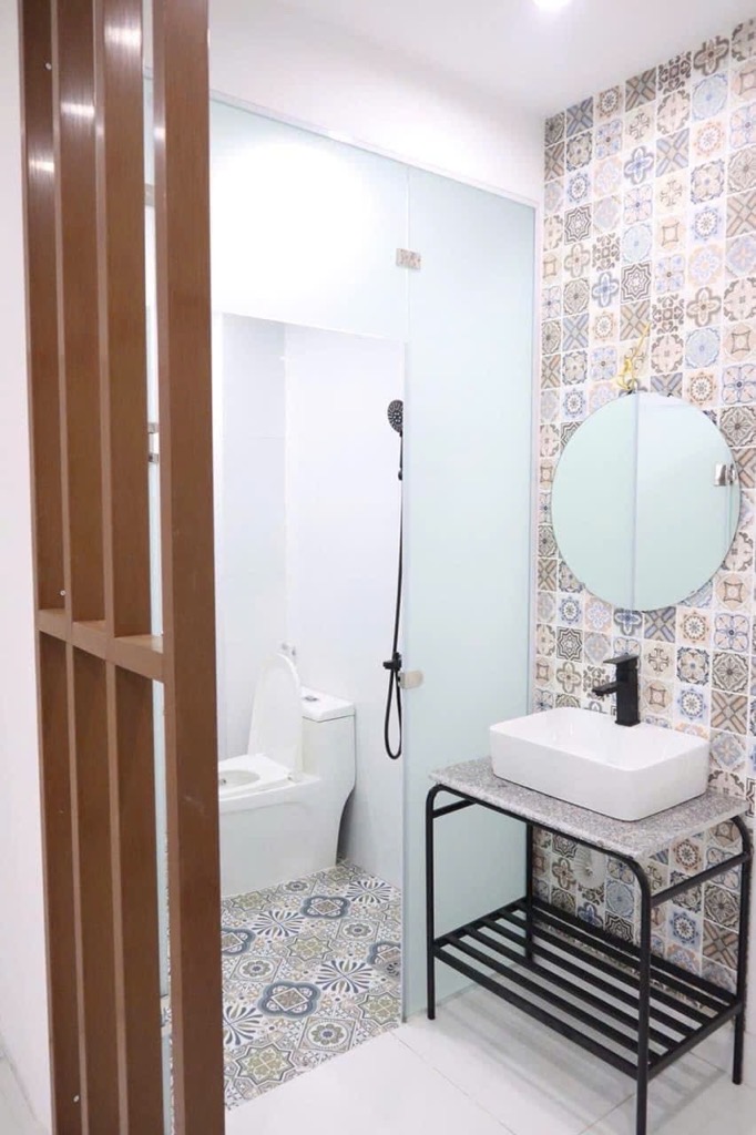 Bán nhà Lương Thế Vinh - diện tích 155m2 9 tầng - ô tô tránh vào nhà - giá 72 tỷ