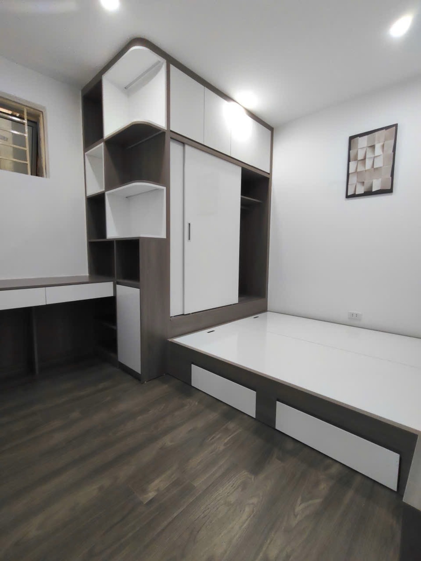 Bán nhà Linh đàm - diện tích 63m2 1 tầng - Ô tô đỗ sảnh - giá 3,4 tỷ