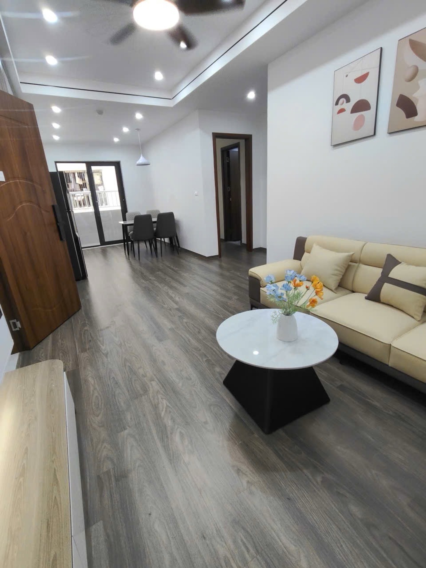 Bán nhà Linh đàm - diện tích 63m2 1 tầng - Ô tô đỗ sảnh - giá 3,4 tỷ