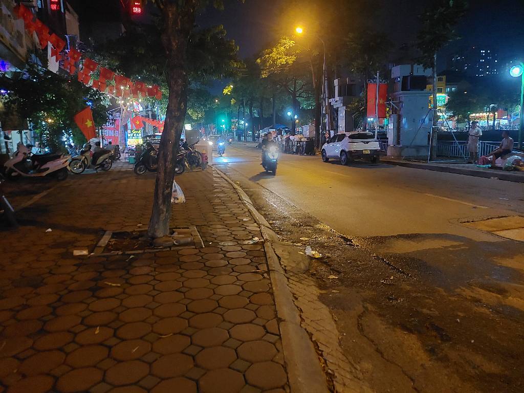 Bán nhà Khương Đình - diện tích 112m2 1 tầng - Chỉ có 1 mặt tiền - giá 50 tỷ