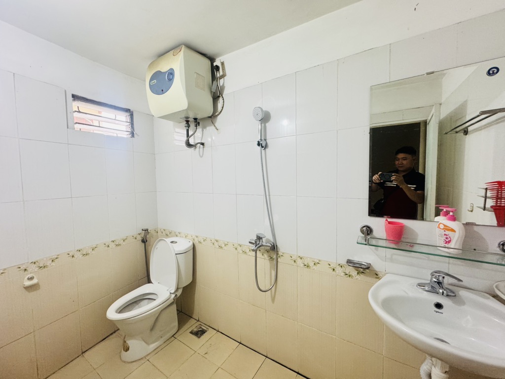 Bán nhà Ngọc Hồi - diện tích 35m2 5 tầng - Ô TÔ ĐỖ CỔNG - giá 7,9 tỷ
