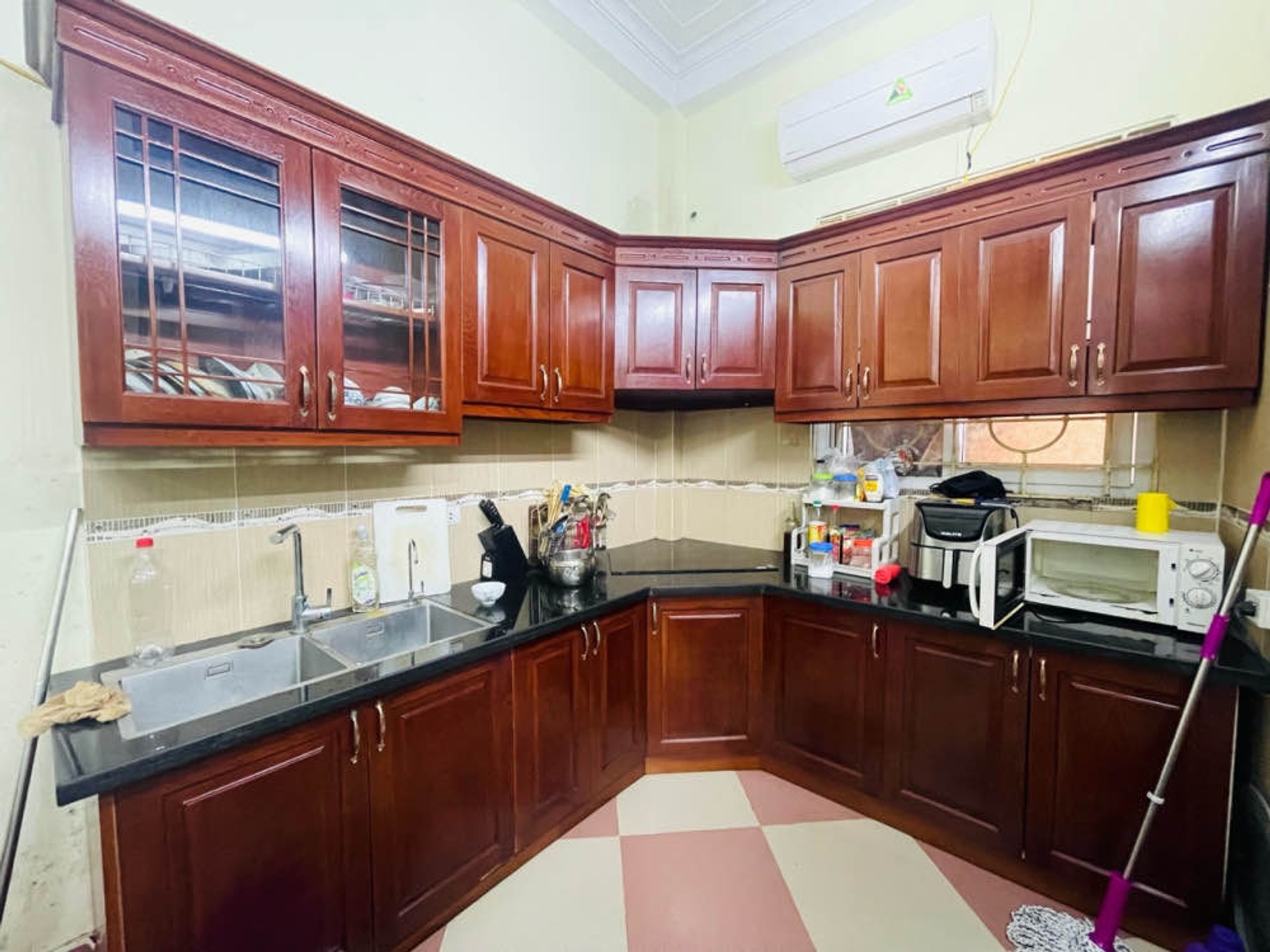 Bán nhà Định Công - diện tích 58m2 3 tầng - Lô góc - giá 15,5 tỷ