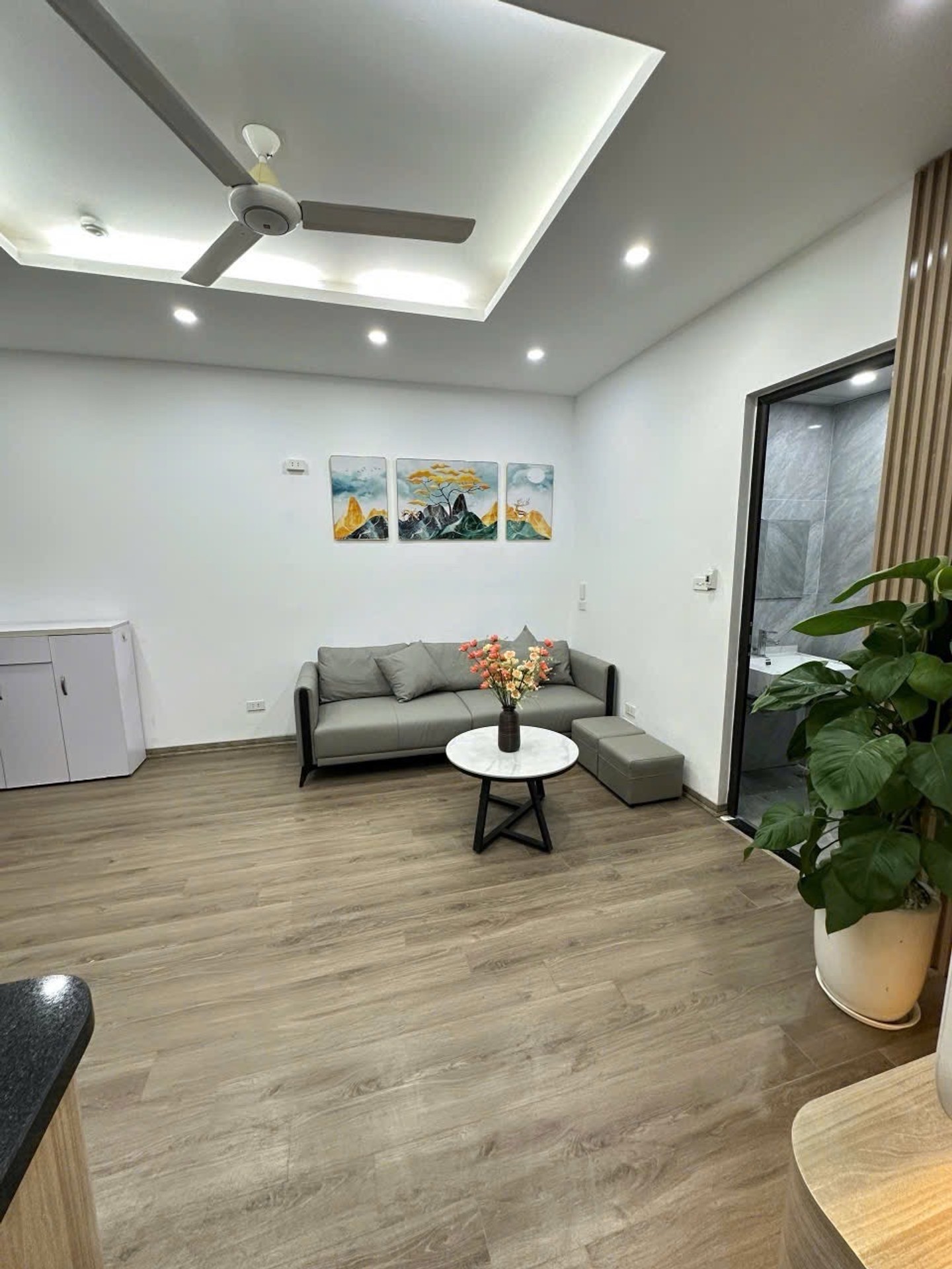 Bán nhà Nguyễn Xiển - diện tích 53m2 1 tầng - nhà đẹp hiếm có - giá 3,99 tỷ