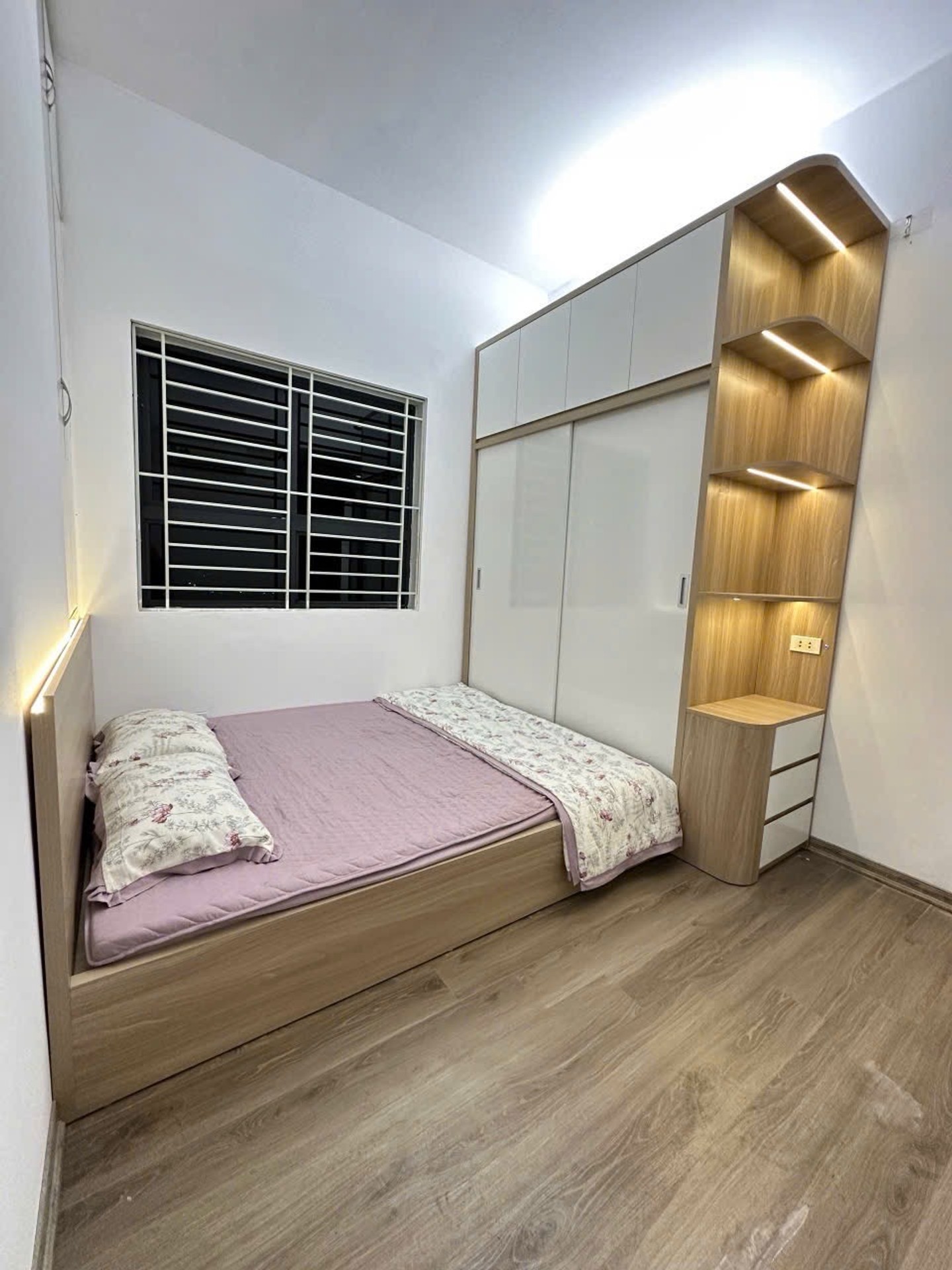 Bán nhà Nguyễn Xiển - diện tích 53m2 1 tầng - nhà đẹp hiếm có - giá 3,99 tỷ