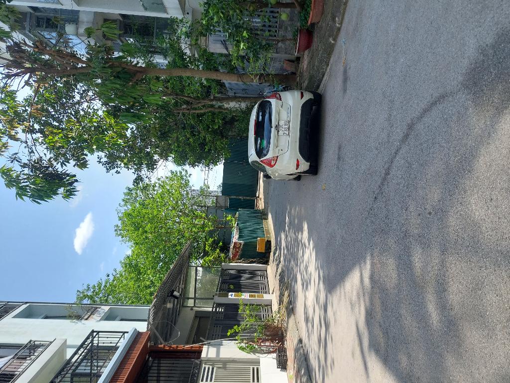 Bán nhà Ngõ 4 ô tô tránh - diện tích 268m2 1 tầng - Lô góc 3 mặt thoáng - giá 48 tỷ