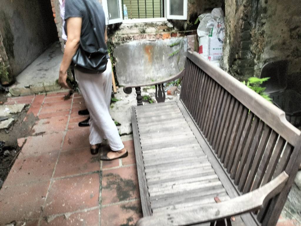 Bán nhà Bạch Mai - diện tích 92m2 2 tầng - Mặt phố vỉa hè cực rộng - giá 41,8 tỷ