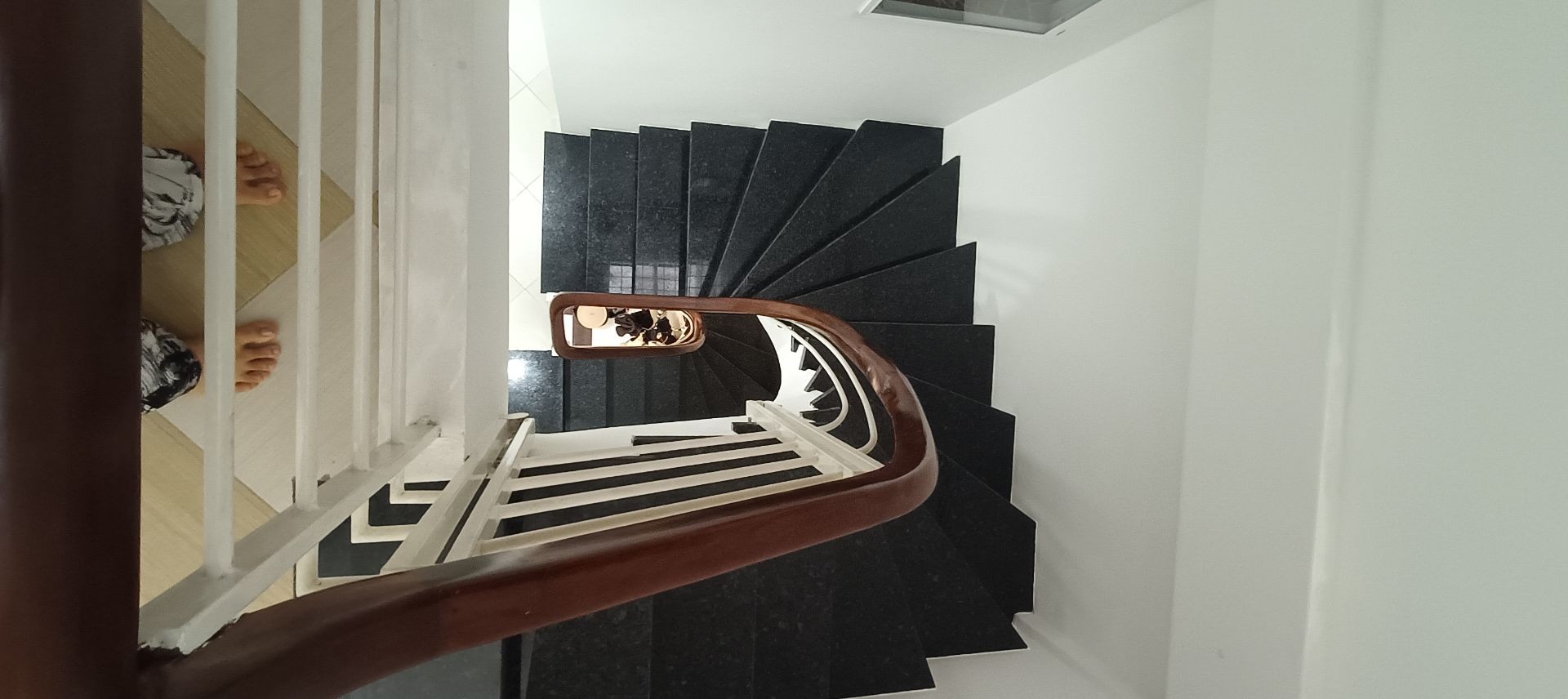 Bán nhà Nguyễn Chính - diện tích 40m2 4 tầng - Nhà đẹp hiếm có - giá 9,5 tỷ