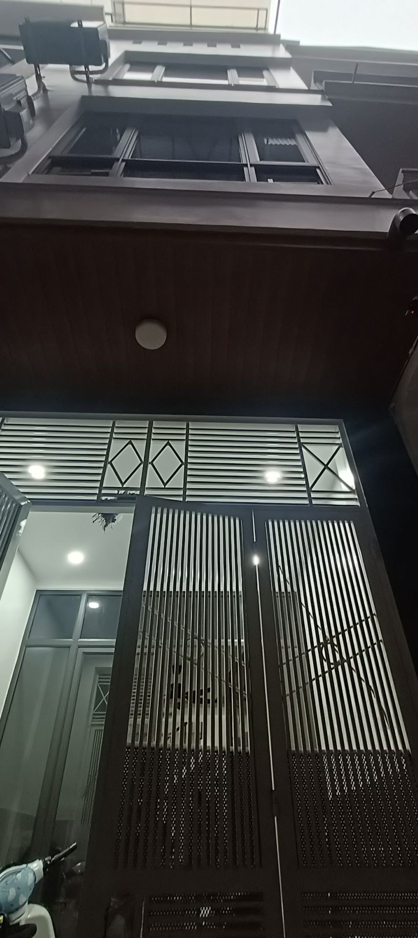 Bán nhà Nguyễn Chính - diện tích 40m2 4 tầng - Nhà đẹp hiếm có - giá 9,5 tỷ