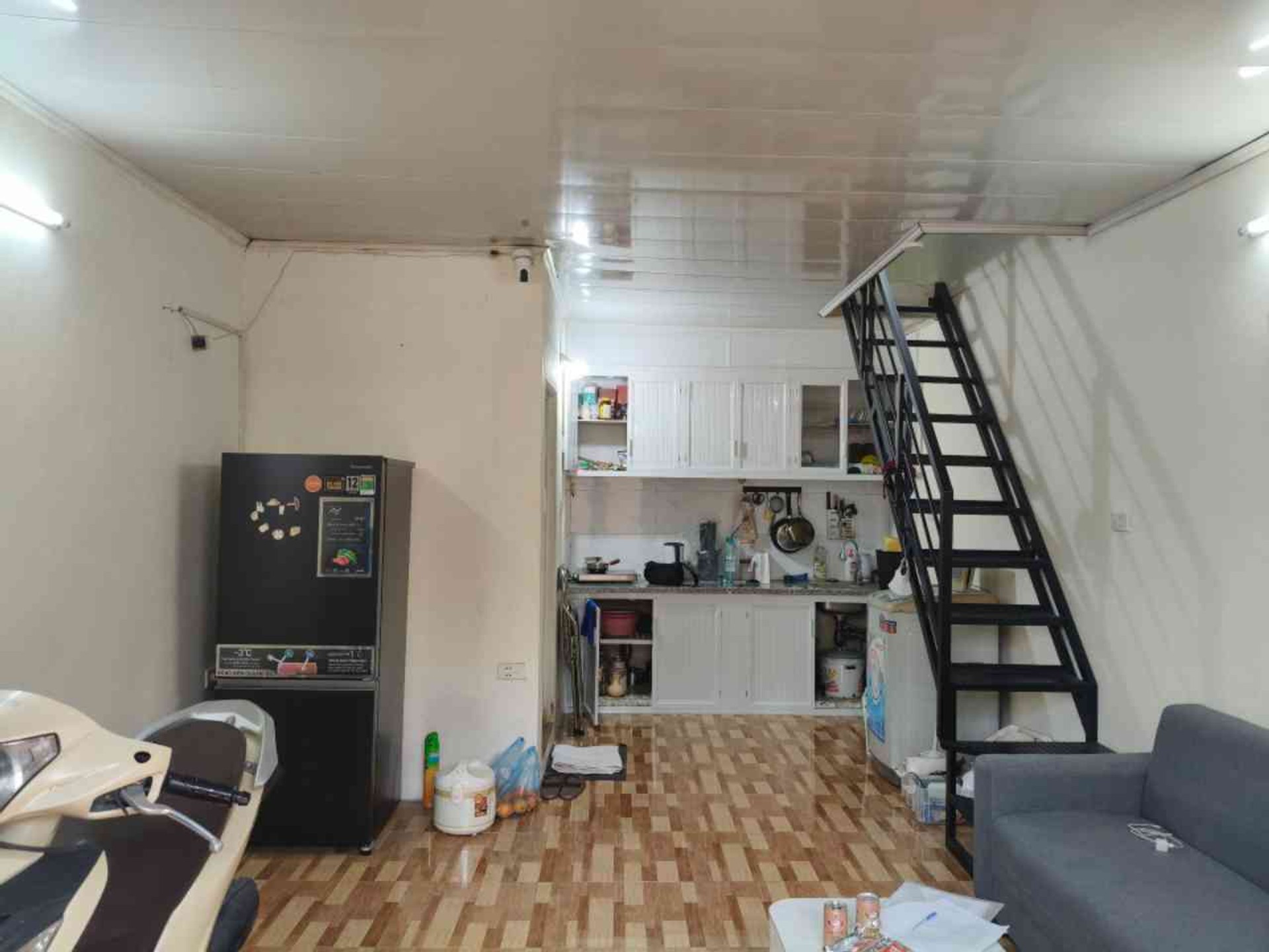 Bán nhà Vĩnh Hưng - diện tích 24m2 2 tầng - Nhà chưa có sổ, mua bán vi bằng - giá 2,7 tỷ