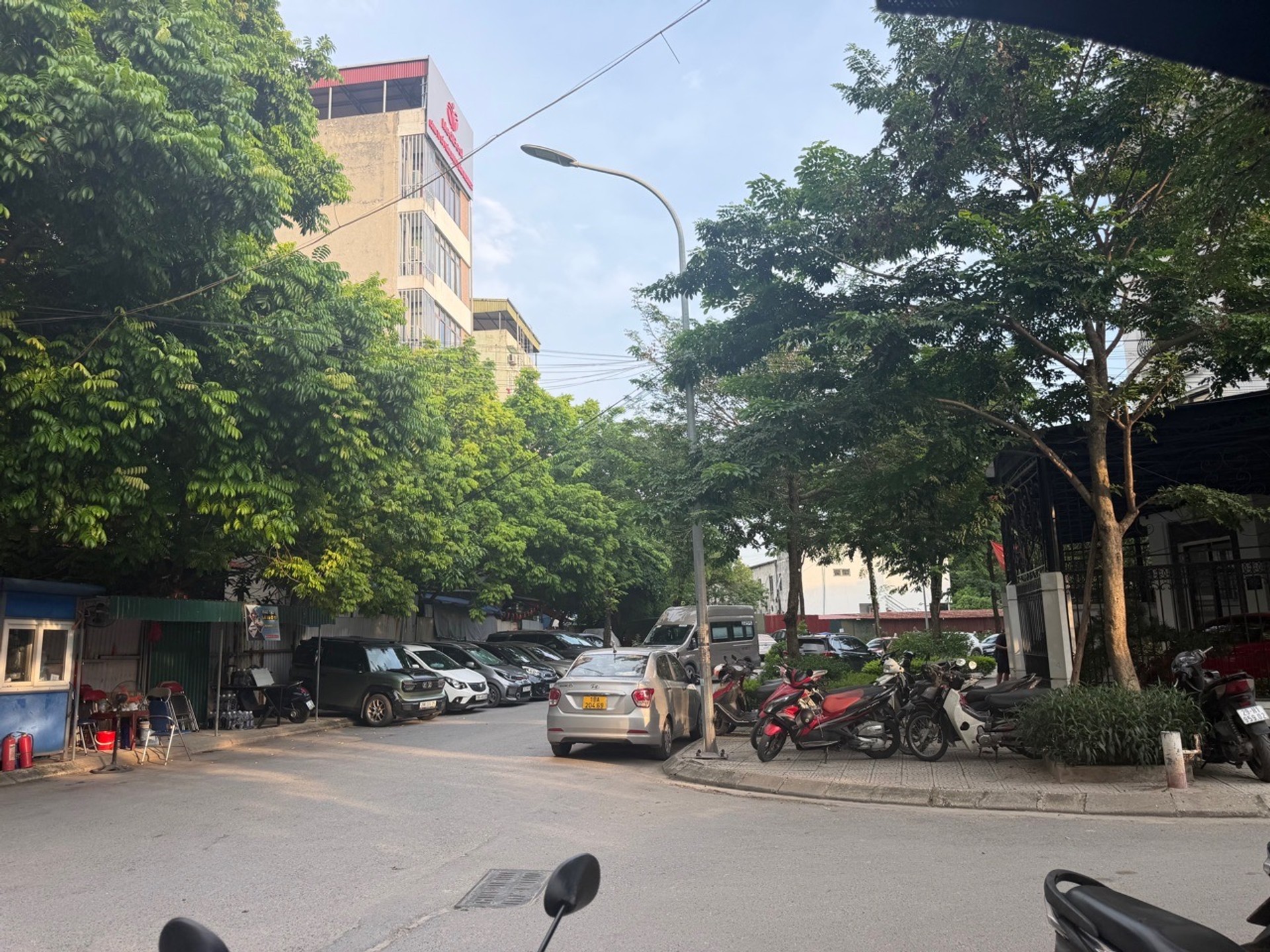 Bán nhà Kim Giang - diện tích 50m2 1 tầng - ô tô vào nhà - giá 16 tỷ
