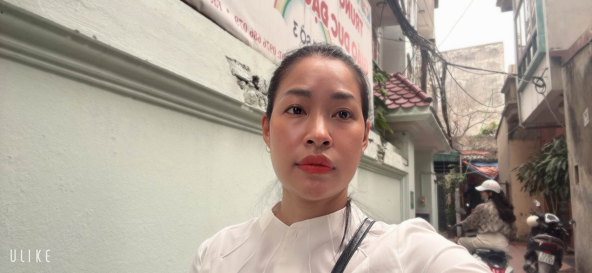 Bán nhà Vũ Tông Phan - diện tích 105m2 4 tầng - ô tô đỗ cửa - giá 35 tỷ