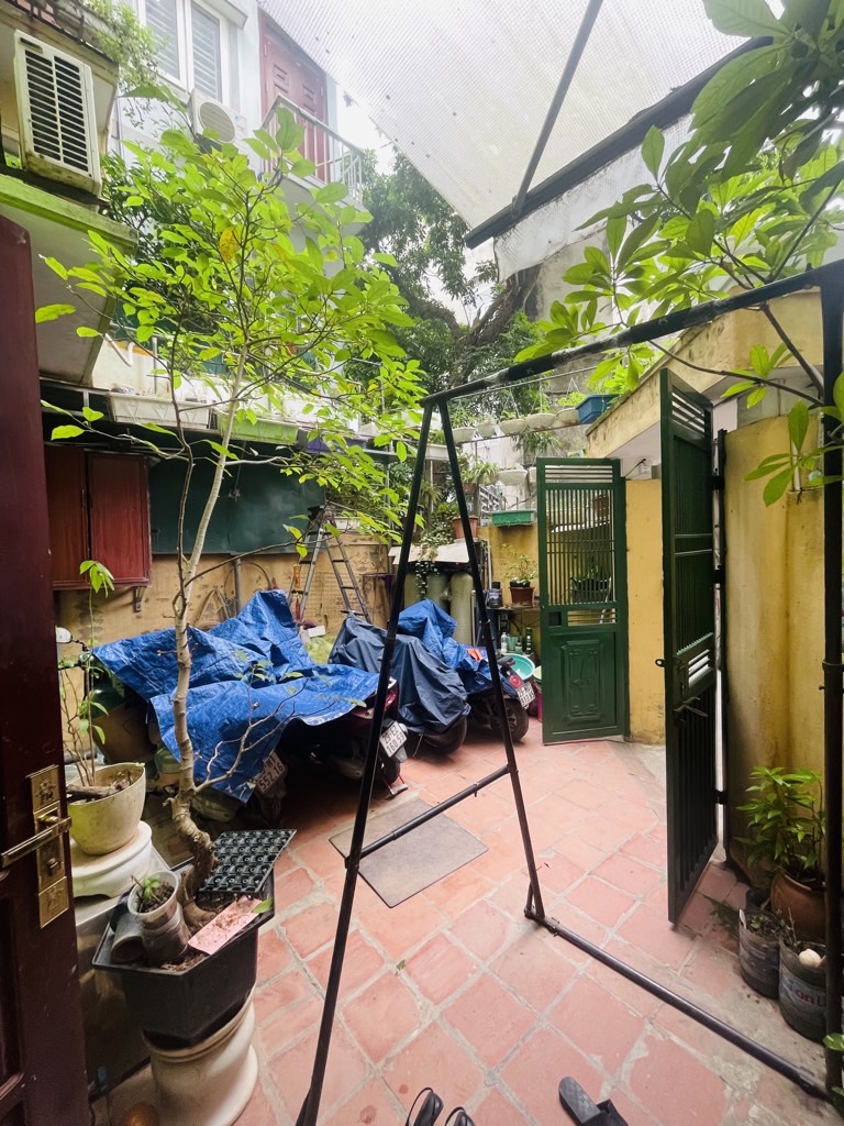 Bán nhà Giáp Bát - diện tích 60m2 4 tầng - LÔ GÓC MẶT NGÕ - giá 11,6 tỷ