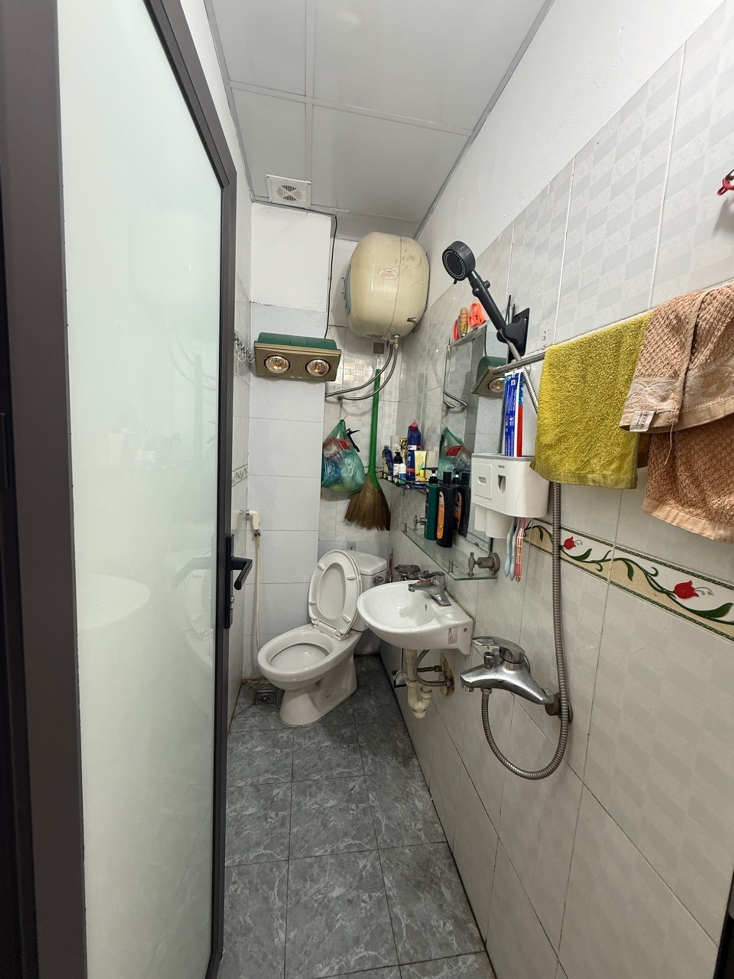Bán nhà Định Công Hạ - diện tích 34m2 4 tầng - Cách 20M là đường ô tô tránh - giá 3,6 tỷ