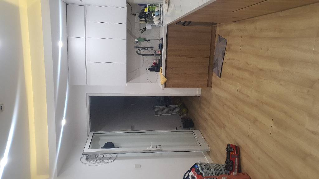 Bán nhà Nghi Tàm - diện tích 28m2 6 tầng - Ô tô tránh, vỉa hè - giá 26 tỷ