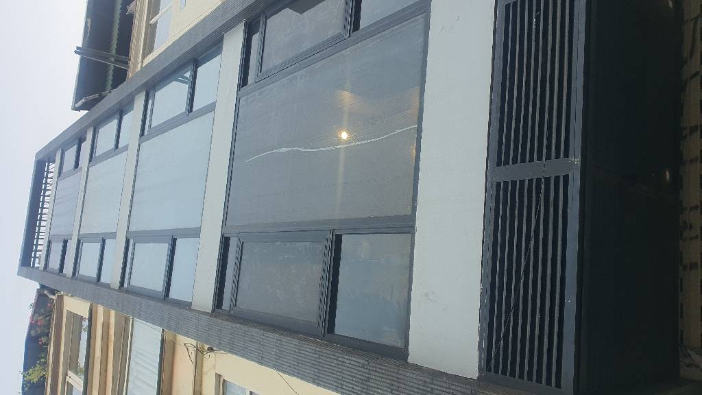 Bán nhà Nghi Tàm - diện tích 28m2 6 tầng - Ô tô tránh, vỉa hè - giá 26 tỷ