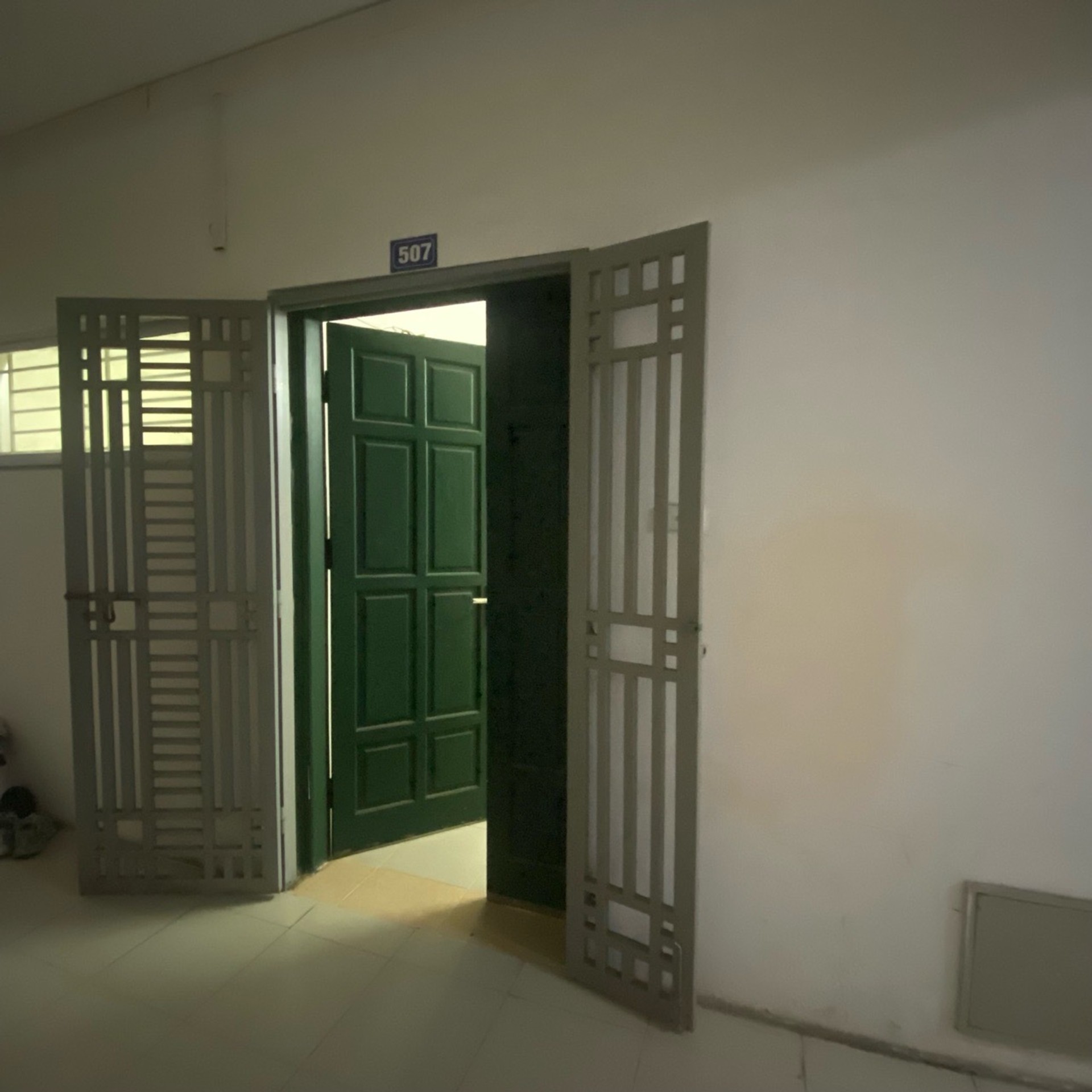 Bán nhà Hoàng Mai - diện tích 51m2 5 tầng - Căn hộ 2 ngủ - giá 4,4 tỷ