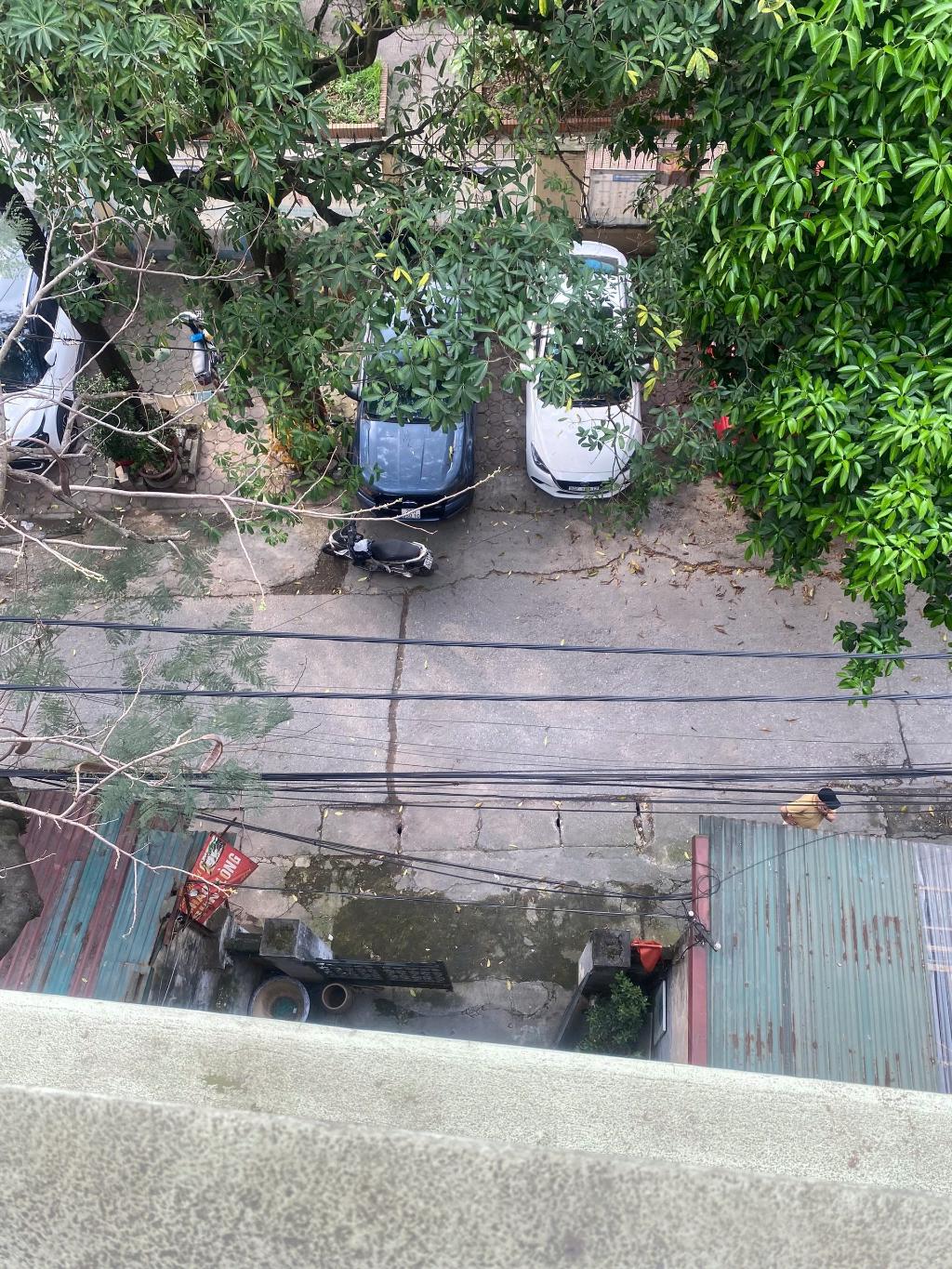 Bán nhà Kim Giang - diện tích 99m2 4 tầng - Phân lô ô tô vào nhà - giá 27 tỷ