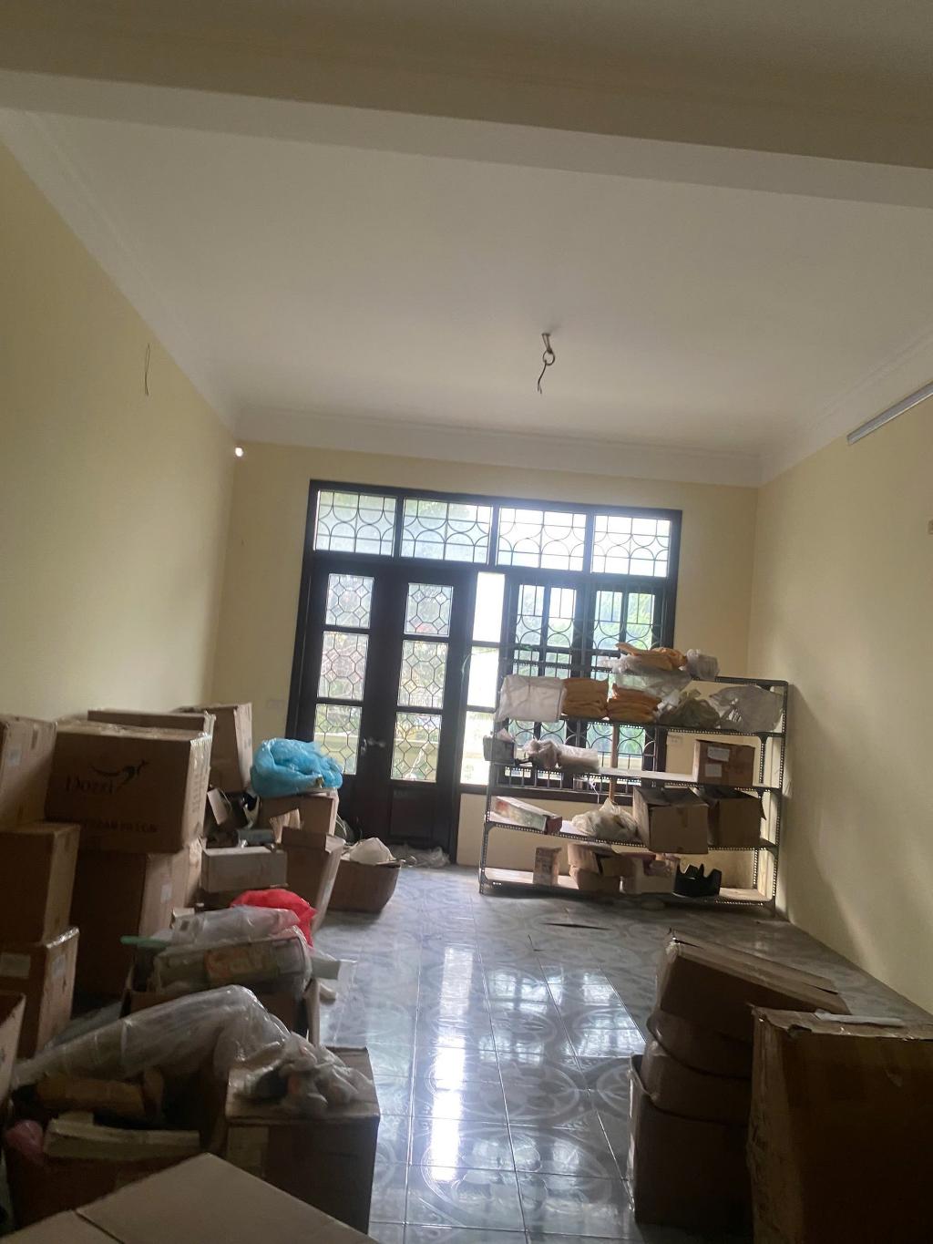 Bán nhà Kim Giang - diện tích 99m2 4 tầng - Phân lô ô tô vào nhà - giá 27 tỷ