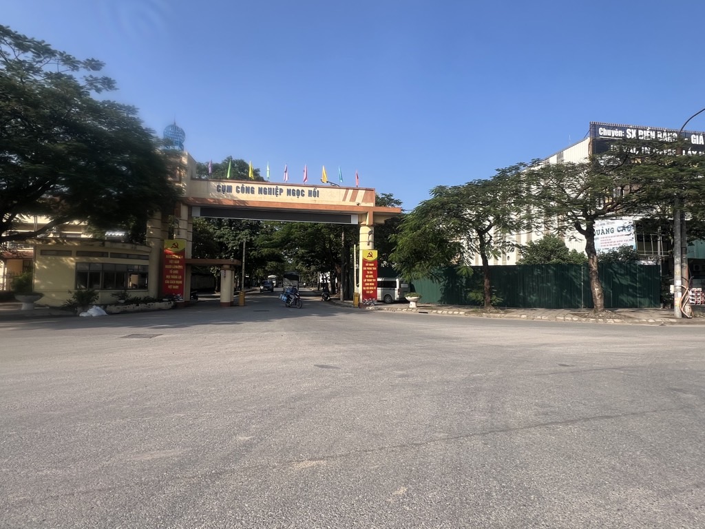 Bán nhà Ngọc Hồi - diện tích 10139m2 1 tầng - Lô góc - giá 135 tỷ