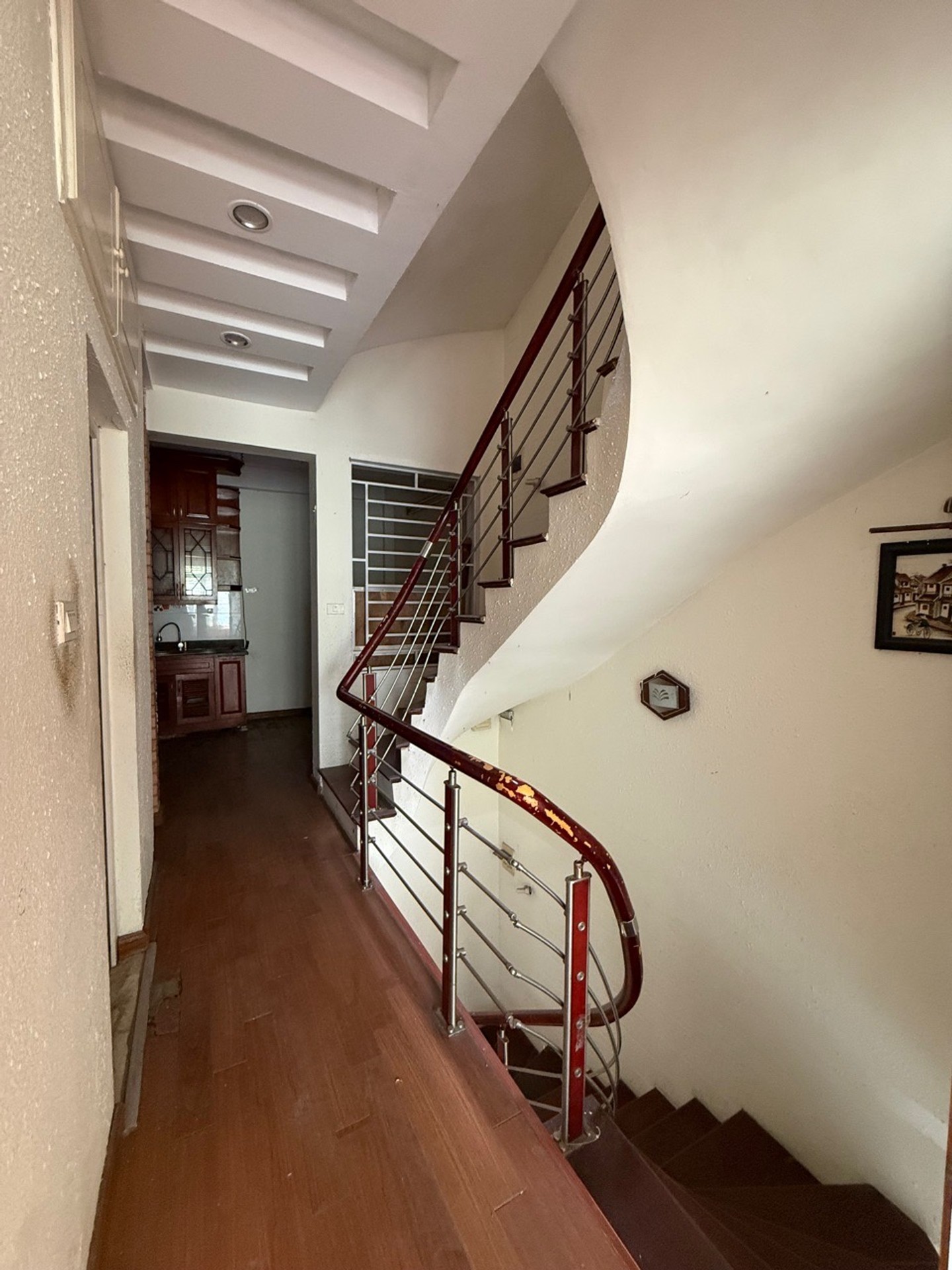 Bán nhà Đền Lừ 1 - diện tích 45m2 5 tầng - Ô TÔ TRÁNH, VỈA HÈ KINH DOANH - giá 18,9 tỷ