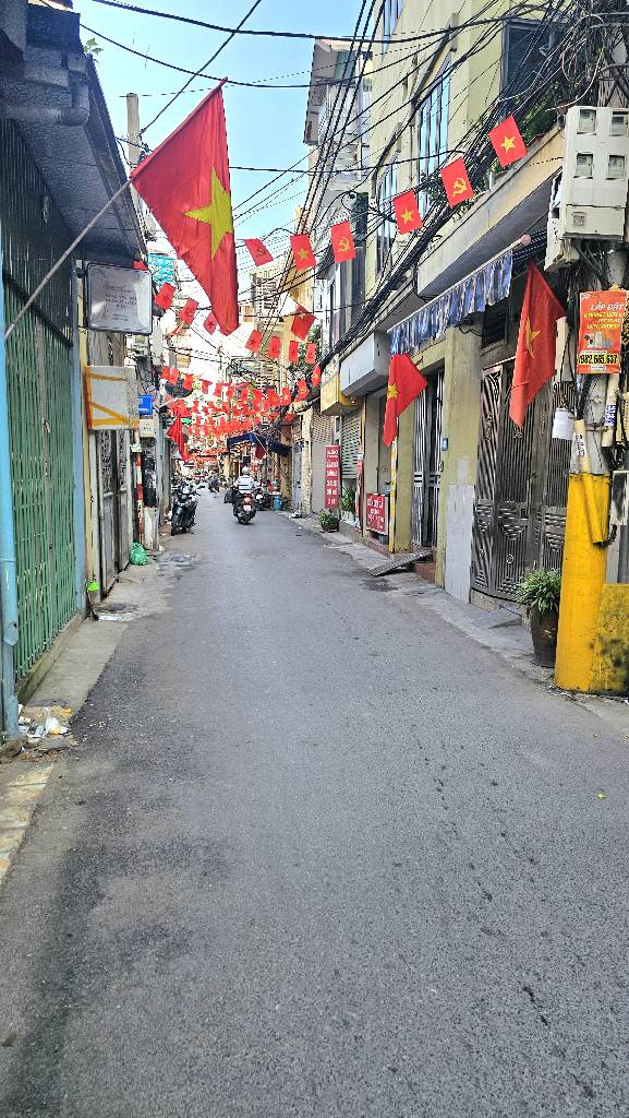 Bán nhà Sở Thượng - diện tích 62m2 4 tầng - Ô tô tải đỗ cổng - giá 12,5 tỷ