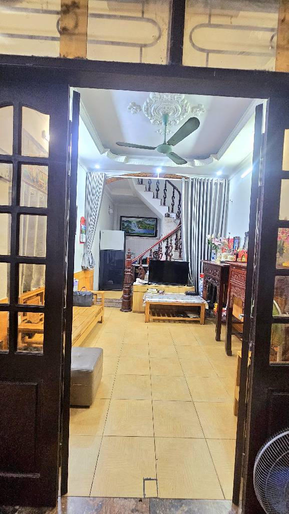 Bán nhà Sở Thượng - diện tích 62m2 4 tầng - Ô tô tải đỗ cổng - giá 12,5 tỷ