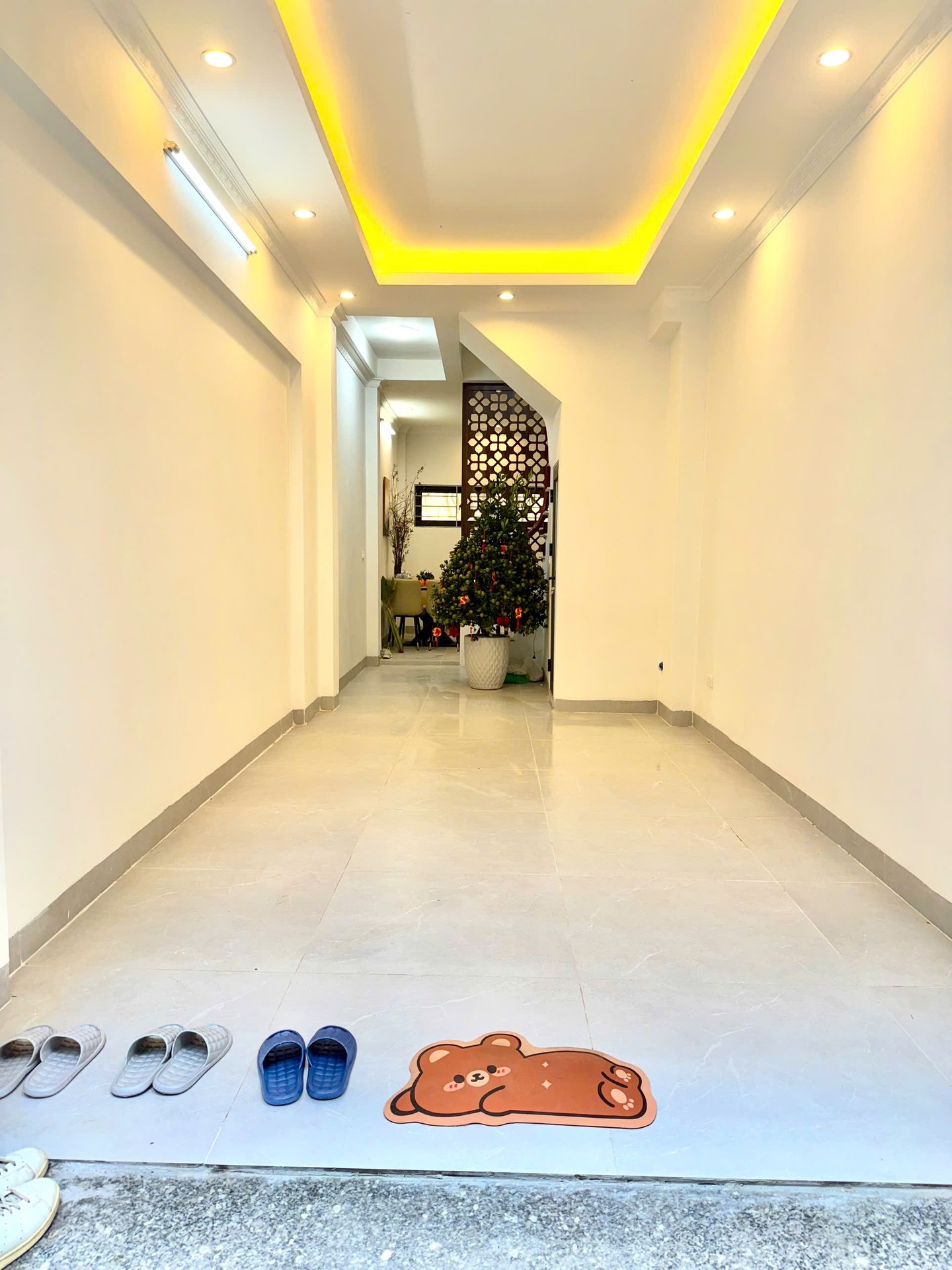 Bán nhà Thịnh Liệt - diện tích 35m2 5 tầng - Ô tô trong nhà - giá 10,3 tỷ