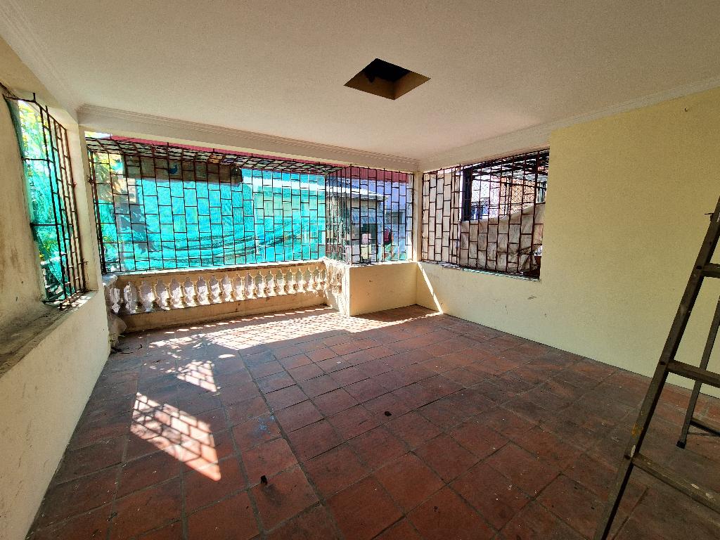 Bán nhà Trần Quý Cáp - diện tích 76m2 4 tầng - Ô tô tránh - giá 31 tỷ