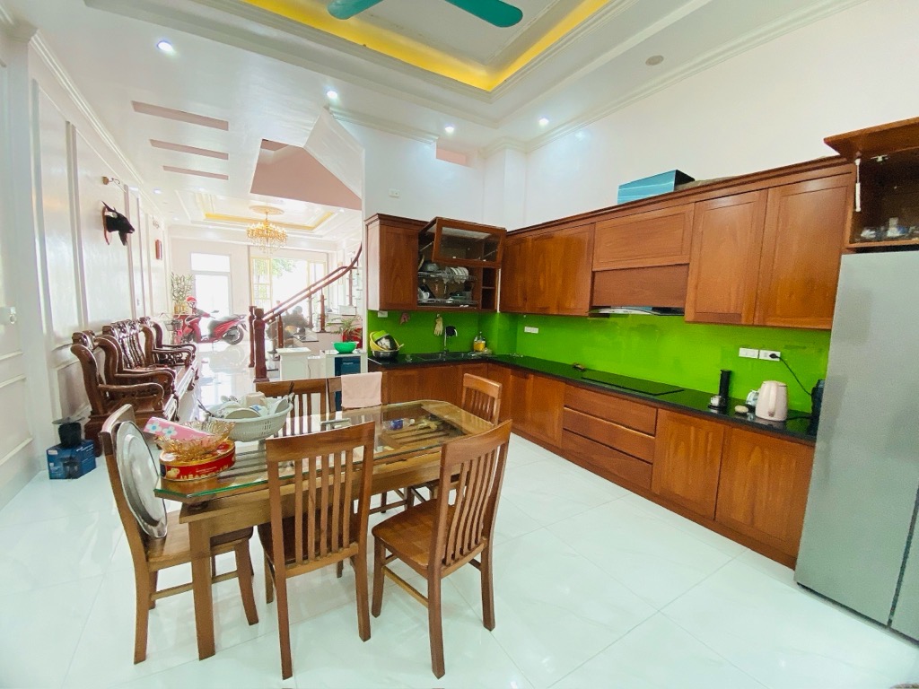 Bán nhà Đại Mỗ - diện tích 100m2 5 tầng - Ô tô vào nhà - giá 32 tỷ