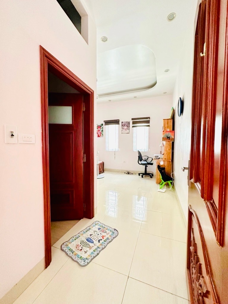 Bán nhà Đại Mỗ - diện tích 100m2 5 tầng - Ô tô vào nhà - giá 32 tỷ