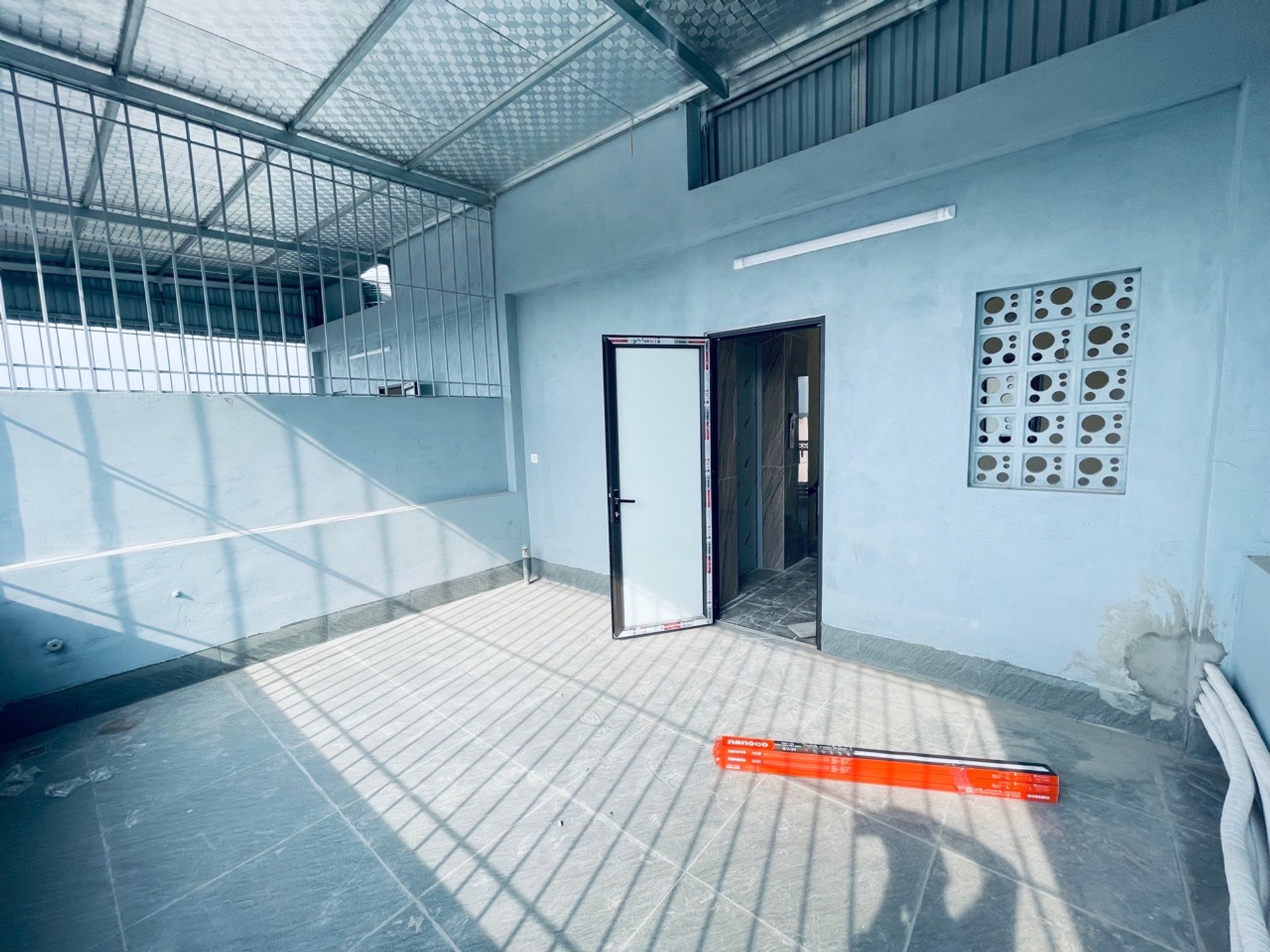 Bán nhà Nam Dư - diện tích 52m2 6 tầng - Nhà mới thang máy - giá 16,5 tỷ