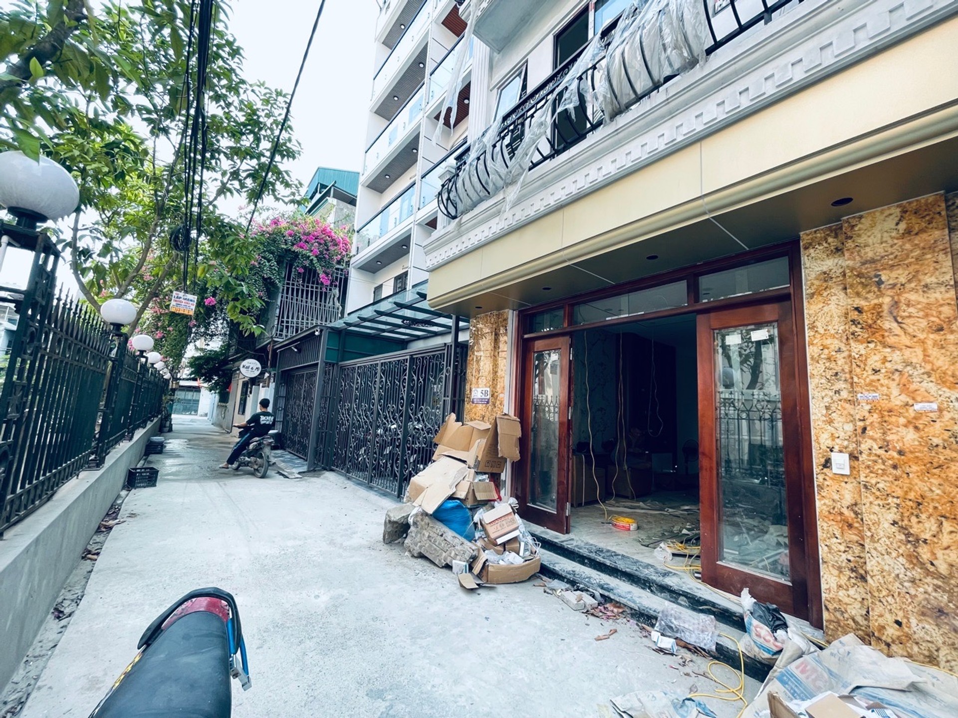 Bán nhà Nam Dư - diện tích 52m2 6 tầng - Nhà mới thang máy - giá 16,5 tỷ